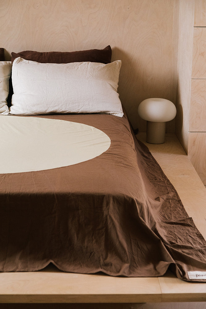 Sol Bed Throw | Chocolate & Bone