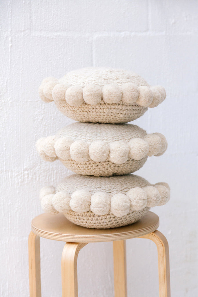 Classica Pom Pom Pillow #1 Mini | Natural