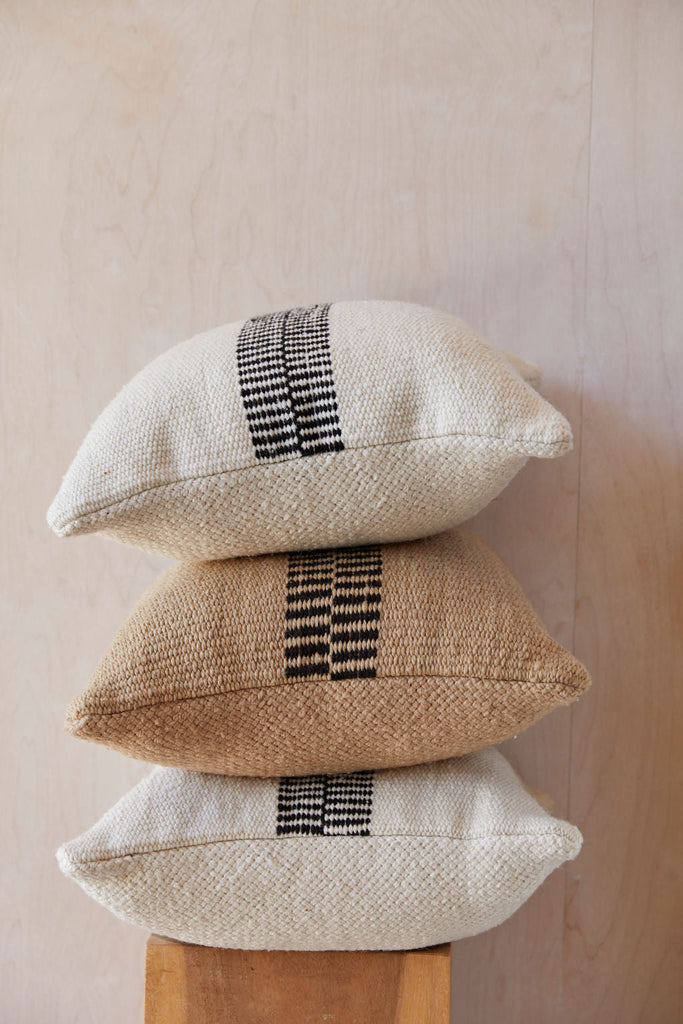 Rosana Pillow | Sand & Black