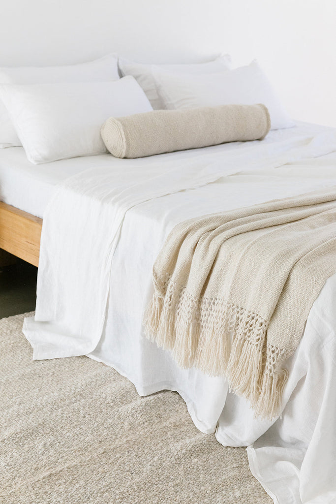 Puna Llama Throw | Natural White