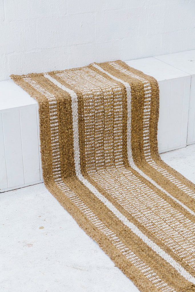 Romina Runner | Latte & Natural