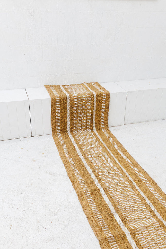 Romina Runner | Camel & Natural